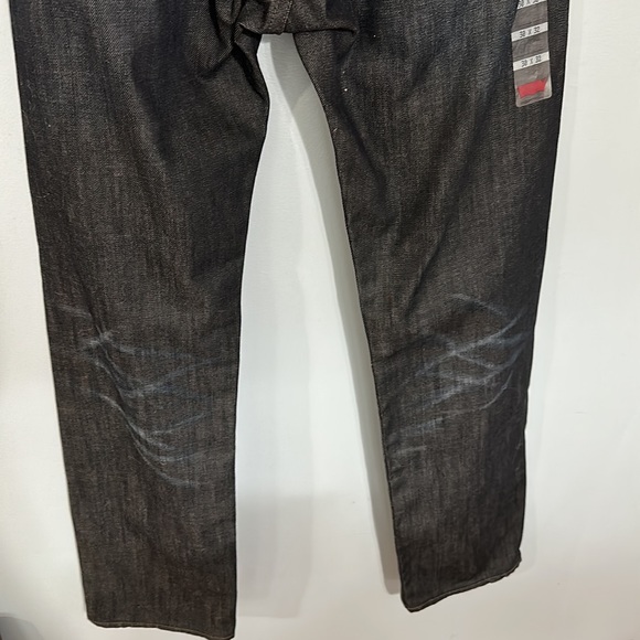 Levi’s 513 slim straight.   30w/32l - Picture 2 of 3
